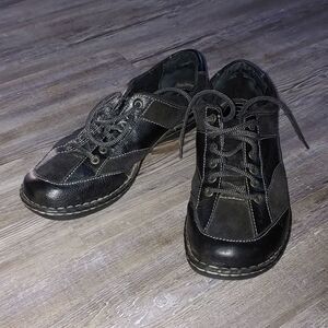 B.O.C   black oxford  Sz 11   EUC